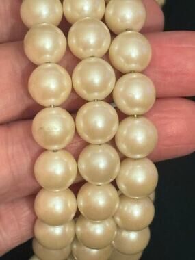 Vintage Faux Pearl Memory Wire Wrap Bracelet 8.25”